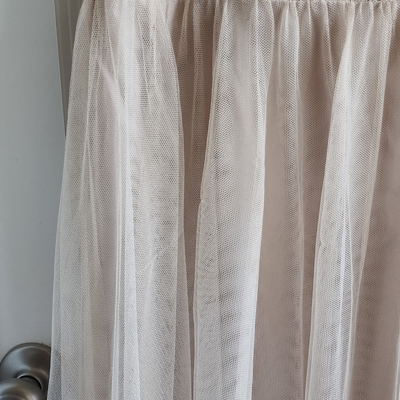 Cream wedding/bridesmaid dress - Picture 3 of 10